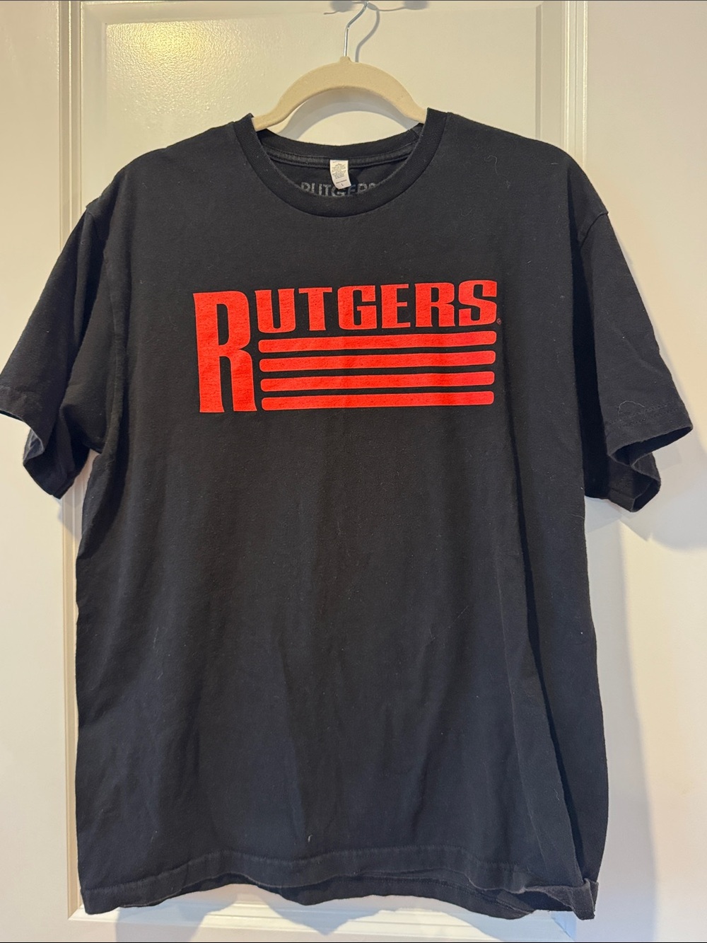 Rutgers Black & Red Graphic Tee - Classic Collegiate Shirt